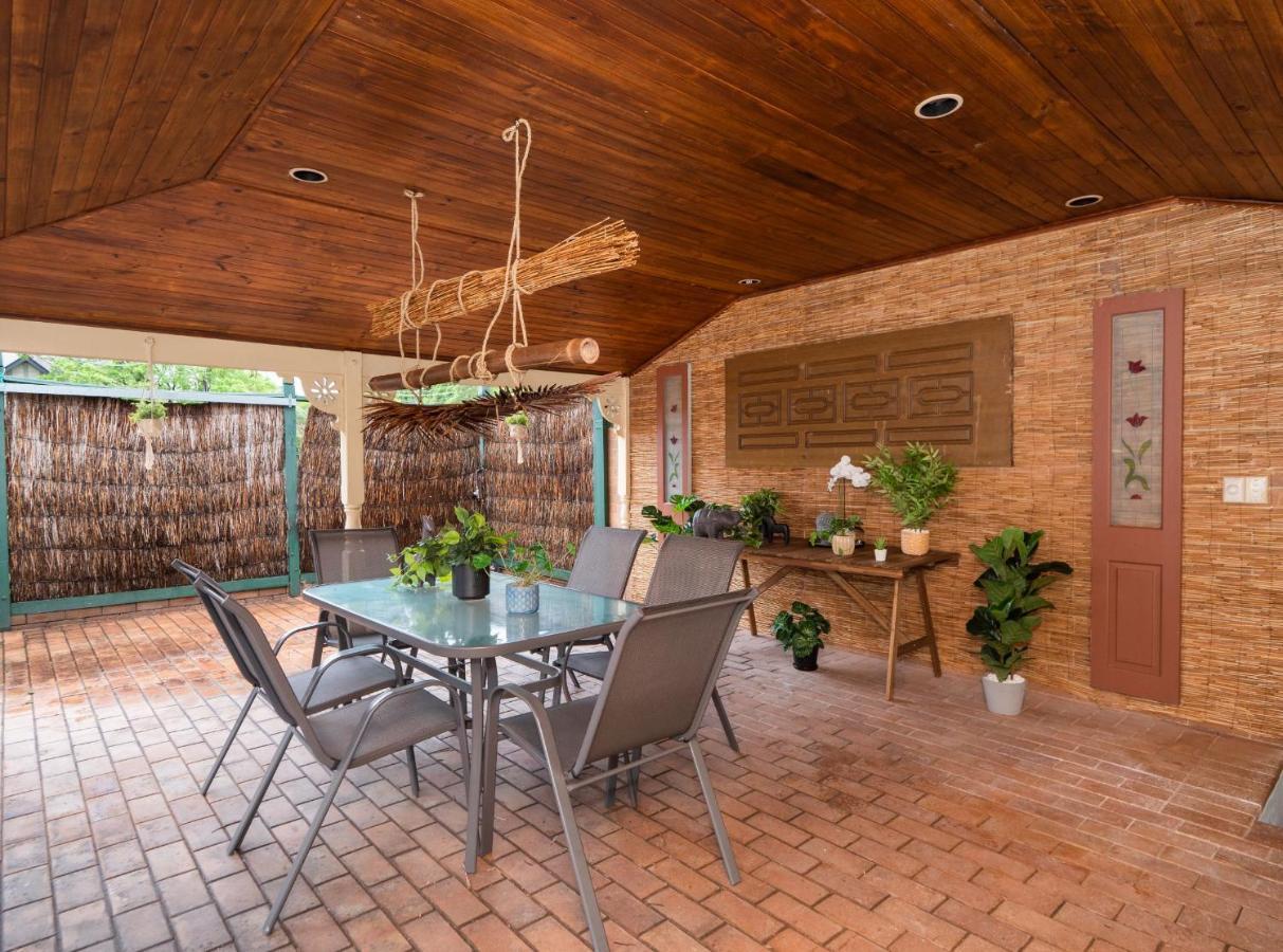 Quiet Private Studio In Strathfield With Kitchenette And Private Bathroom 3Min To Station Sleeps 6 Sídney Exterior foto